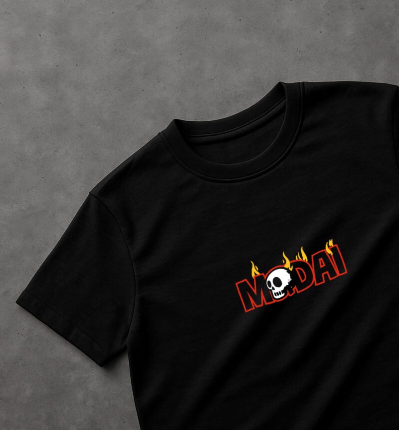 La imagen muestra la parte frontal del diseño On Fire, de la línea de polos clásicos perteneciente a la Colección Calacas.